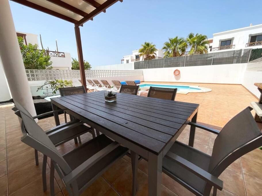 פלאיה בלנקה Eslanzarote Villa Varadero, Heated Pool מראה חיצוני תמונה